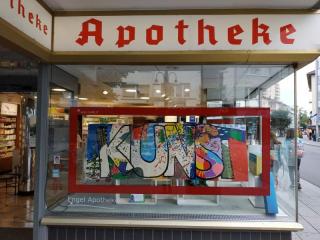 Puzzle Kunst - ausgestellt in der Engelapotheke