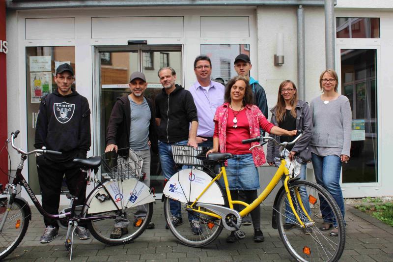 Übergabe der Leihfahrräder von der Jugendwerksttt an die ALI