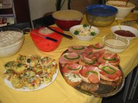 hergerichtetes internationales Buffet