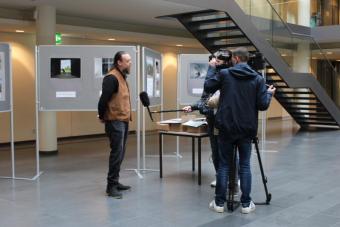 Vernissage: Fernsehinterview